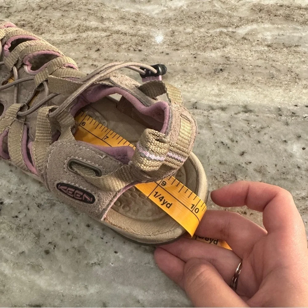 KEEN Women's Whisper Closed Toe Sport Sandal